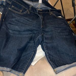 Old Navy Denim Bermuda shorts size 20
